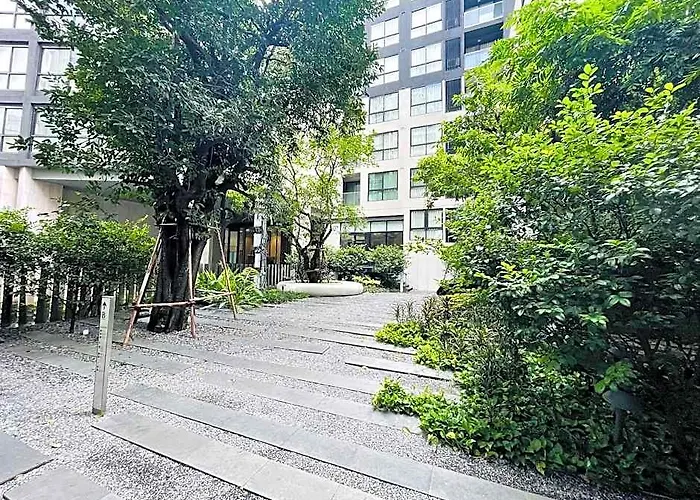 Cozy Spacious Gardenview 1br 2bed 500m Bts Thonglo ホテル