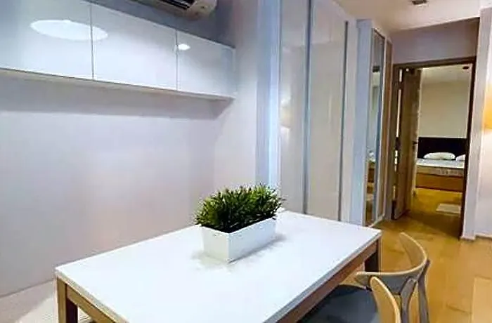 ホテル Cozy Spacious Gardenview 1br 2bed 500m Bts Thonglo バンコク都